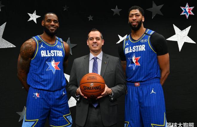 山东队完胜热火,浓眉哥带队取胜 山东队完胜热火,浓眉哥带队取胜