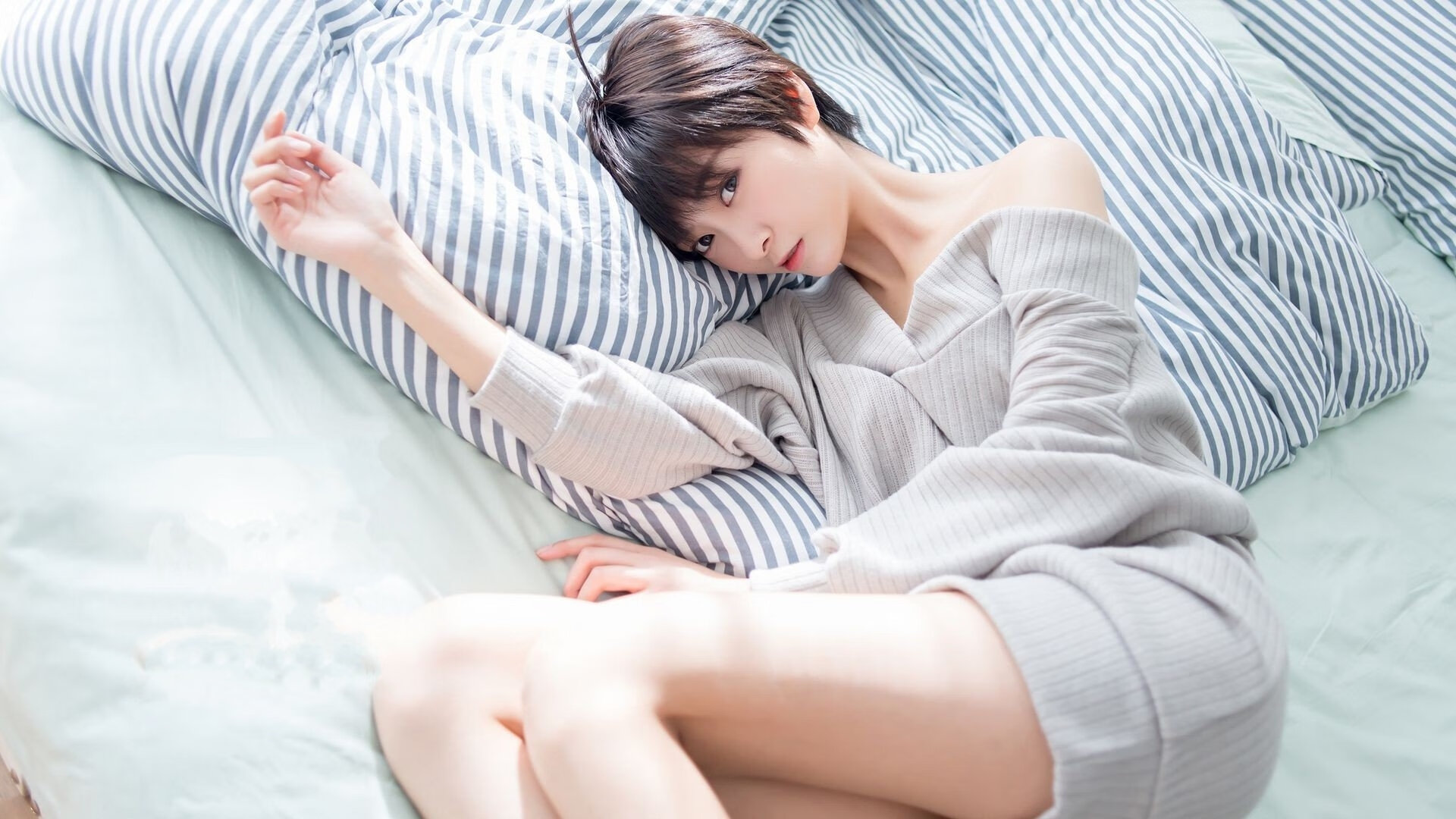 双线奏凯，苏格兰的战术涅槃与萨拉赫的射手王朝